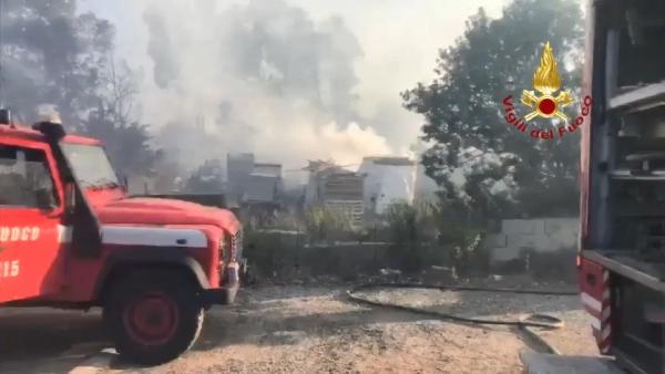 İtalya'nın Sardinya adasında orman yangını