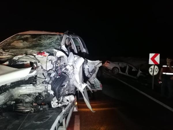 Otomobil ile cip çarpıştı: 4 ölü, 2 yaralı