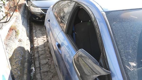 Sultangazi'de tamirciye bırakılan 4 otomobilin hayalet ekranı çalındı
