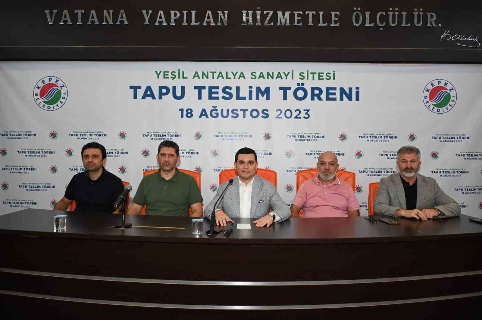 Yeşil Antalya Sanayii Sitesi'nde tapu sevinci