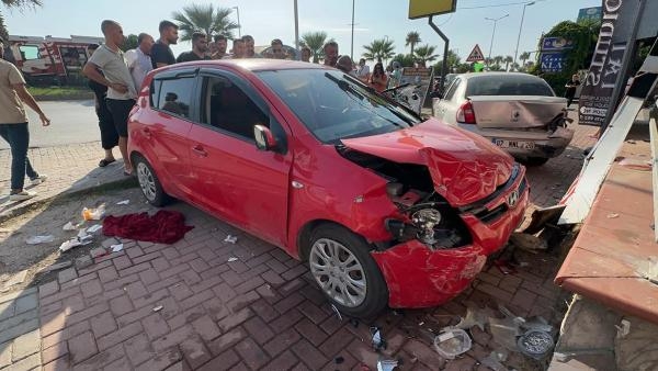 3 turistin öldüğü kazada otomobilin sürücüsü tutuklandı