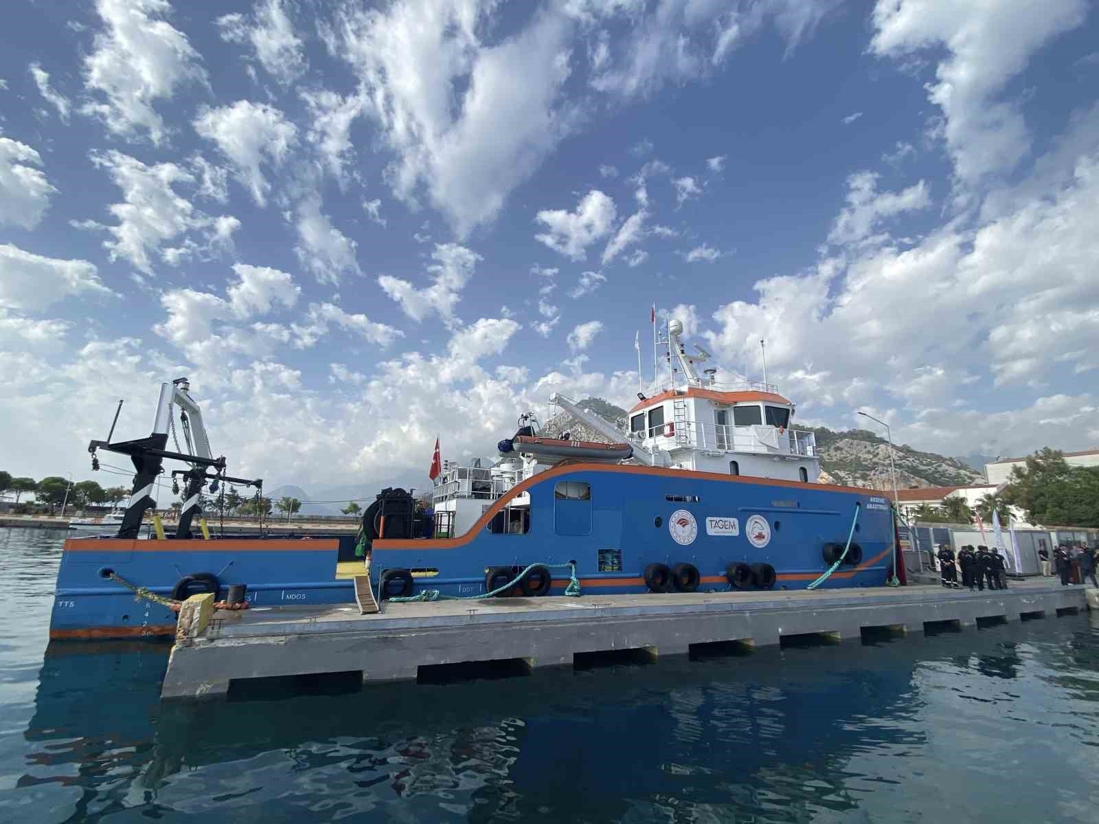 'Akdeniz Araştırma 1' gemisi Lübnan kara sularındaki balık ekosistemini araştıracak