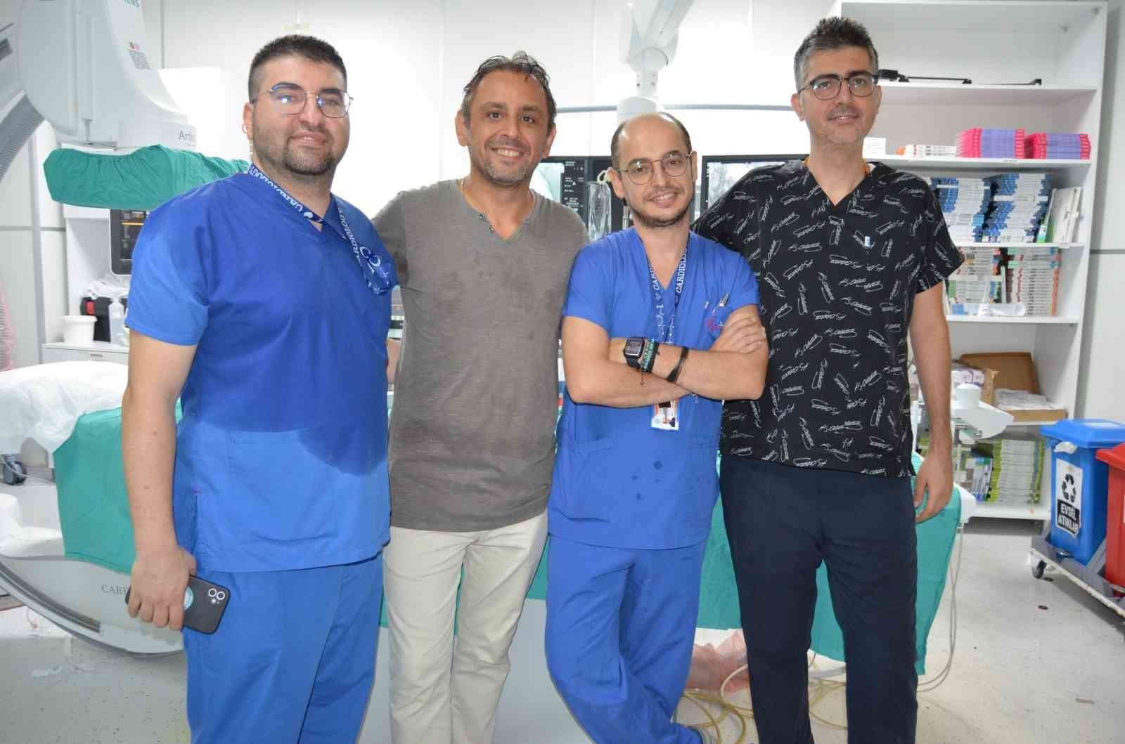 Alanya'da mitral kapak darlığı ameliyatsız tedavi edildi