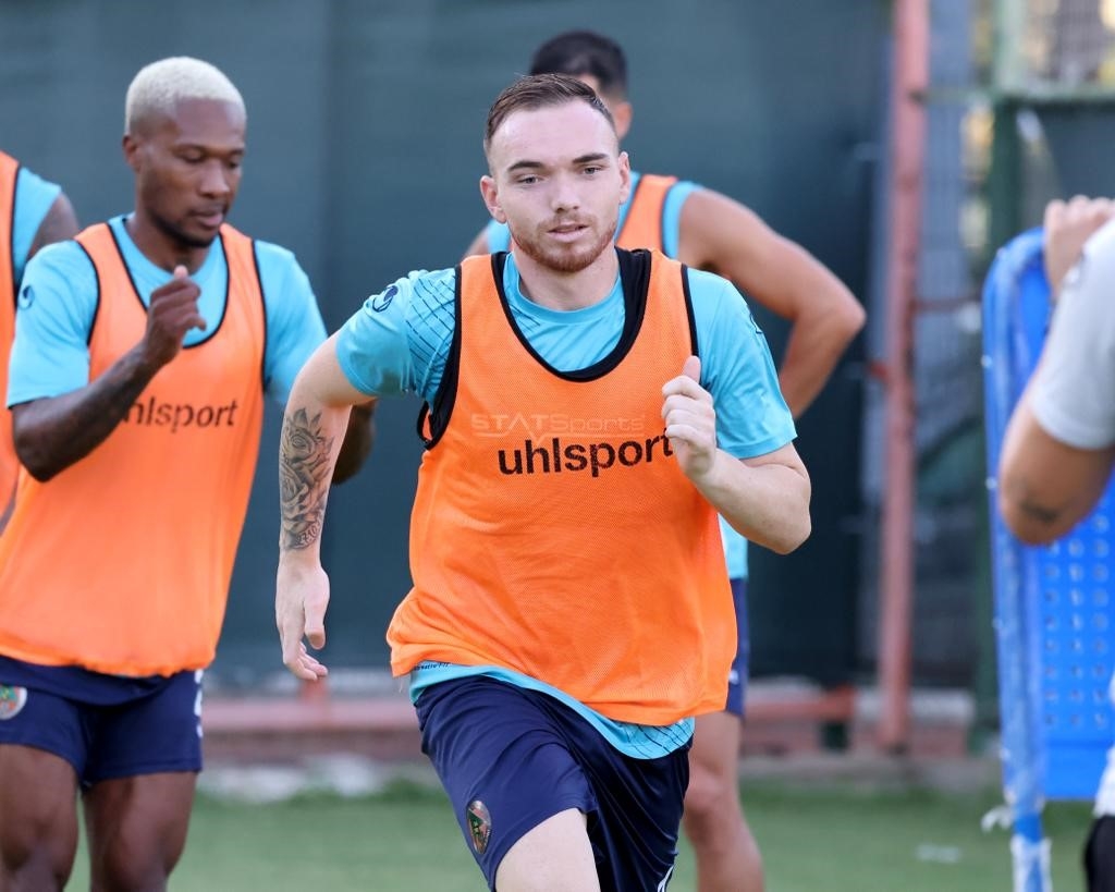 Alanyaspor'un Kasımpaşa mesaisi sürüyor