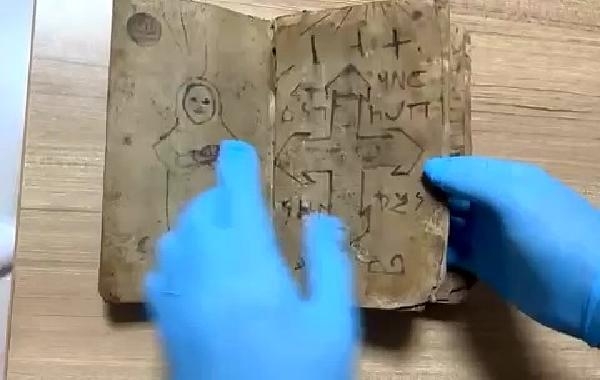 Alıcı gibi davranan jandarmadan tarihi eser kaçakçısına suçüstü