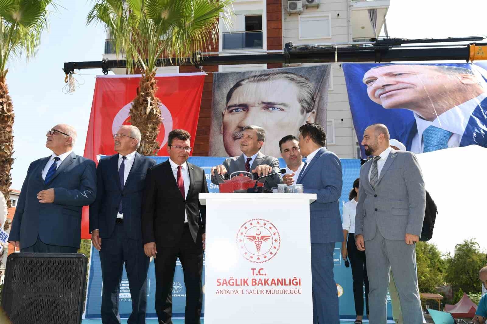 Antalya'da sağlık yatırımları tüm hızıyla devam ediyor
