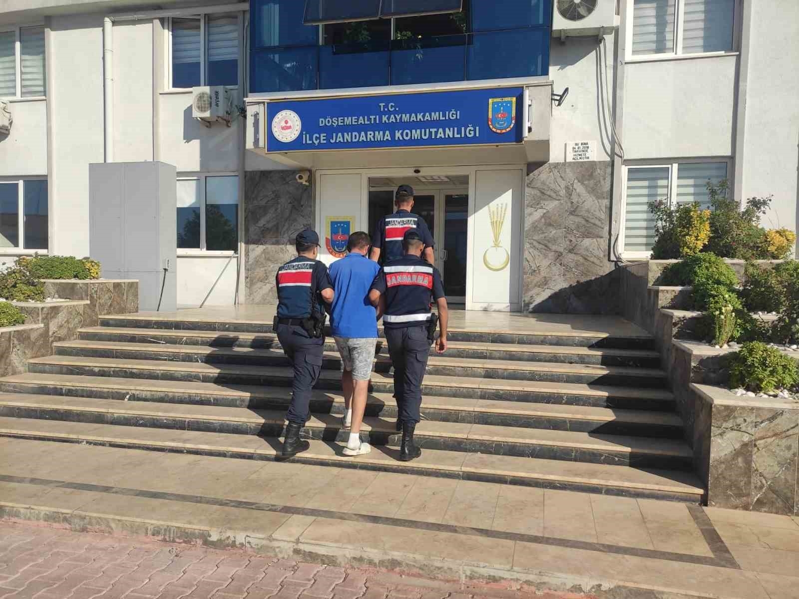 Antalya'da uyuşturucu şüphelisi 18 kişi yakayı ele verdi