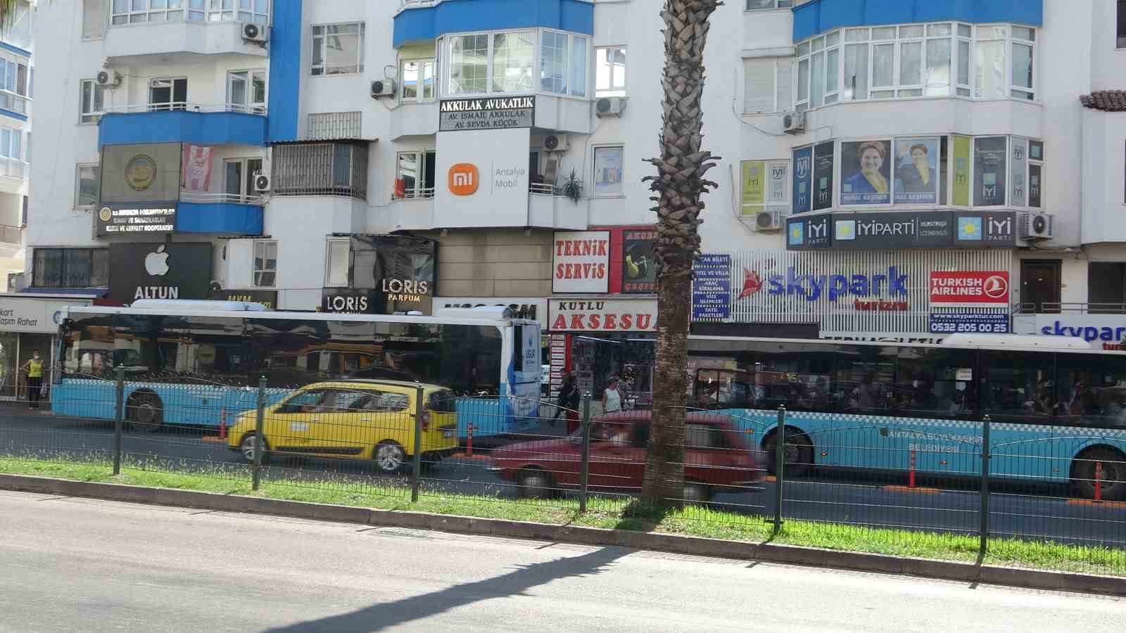 Antalyalı yaşlılar ücretiz taşımadan memnun