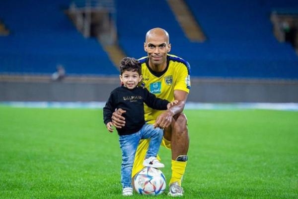 Antalyasporlu Naldo'nun kazada yaralanan 4 yaşındaki oğlu 48 saat uyutulacak
