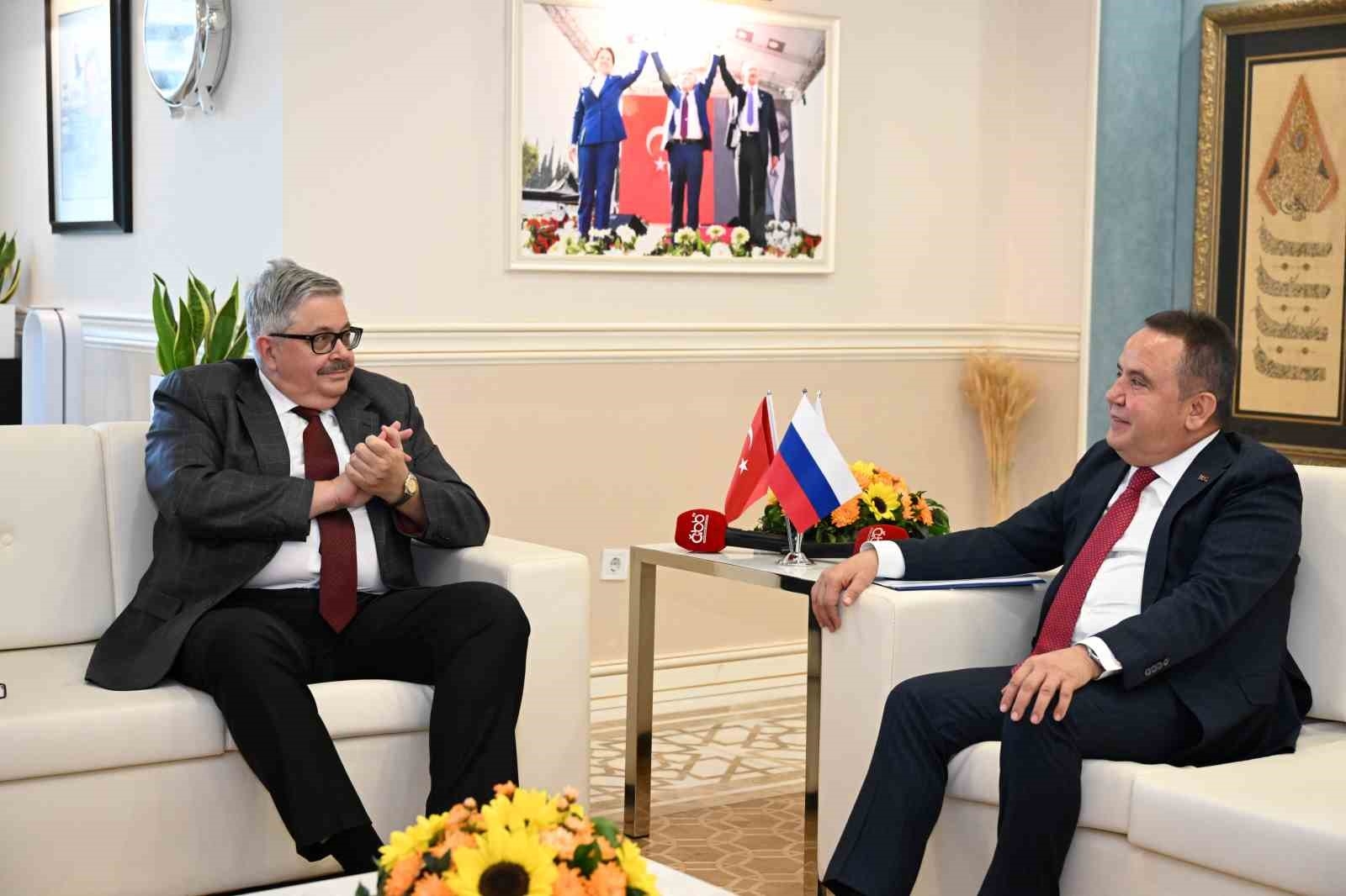 Başkan Böcek: "90 bin Rus konut aldı"