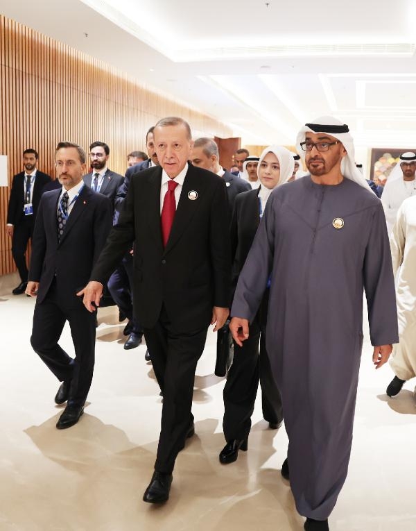 Cumhurbaşkanı Erdoğan, BAE Devlet Başkanı Al Nahyan ile görüştü