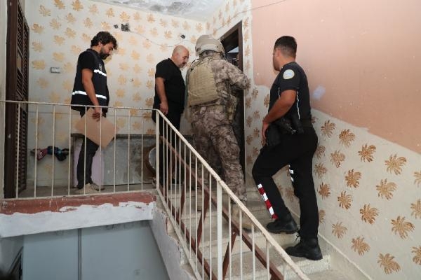 Depremzedeleri kiralık ev vaadiyle dolandıranlara operasyon