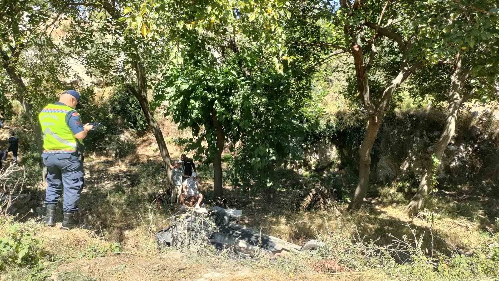 Dere yatağından yaralı kurtarma operasyonu