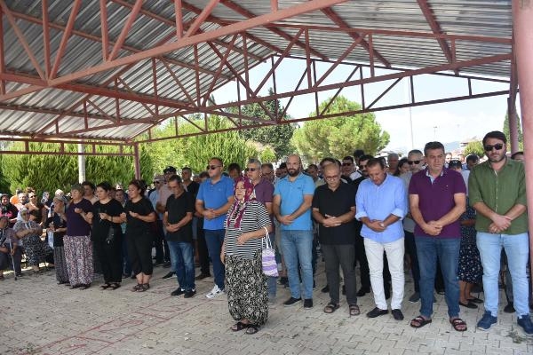 Düğün yolundaki kazada ölü sayısı 7'ye çıktı; Özcan çifti 10 gün önce Almanya'dan gelmiş