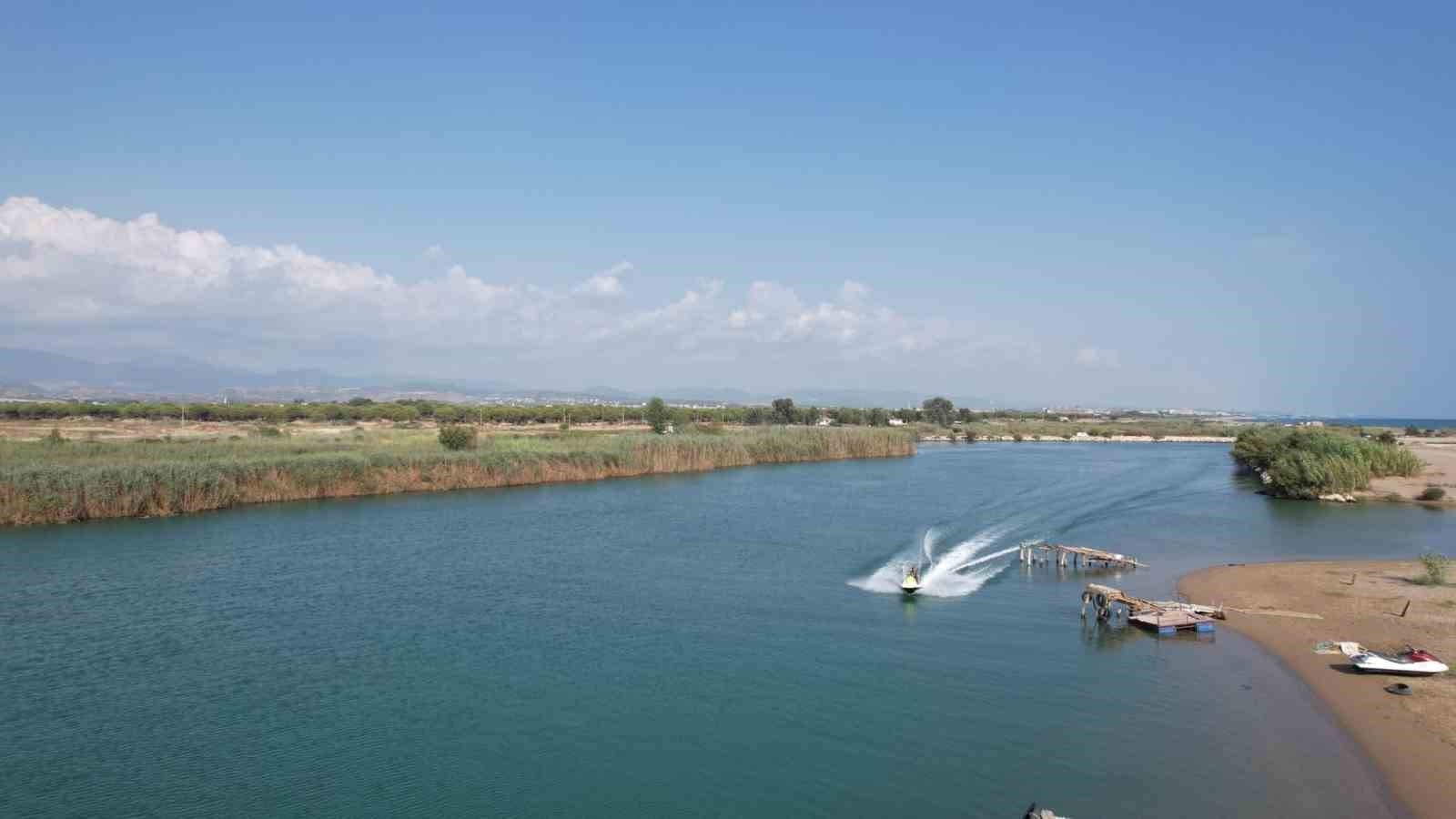 Jetski kazasında hayatını kaybeden Emir'in cenazesi ailesine teslim edildi