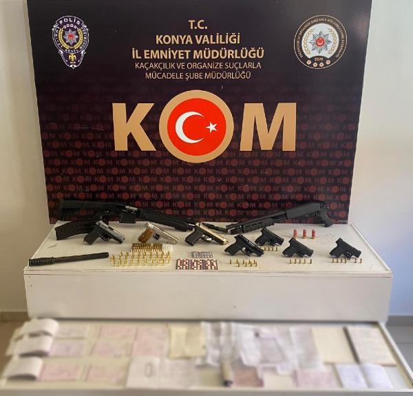 Konya'da tefeci operasyonu: 8 gözaltı