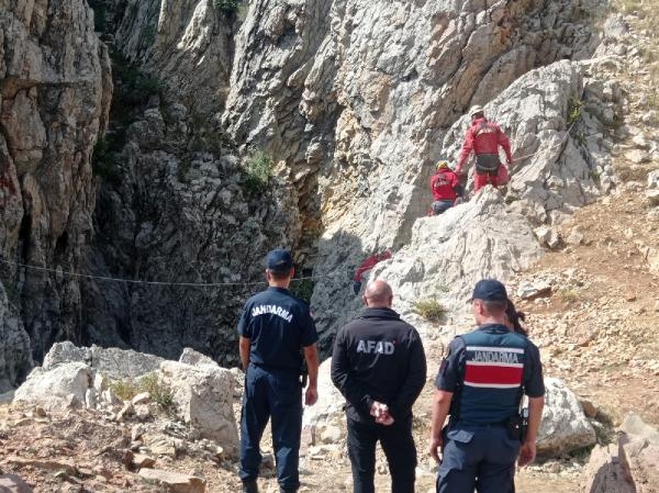 Mağarada rahatsızlanan ABD'liye ulaşıldı; durumu iyi