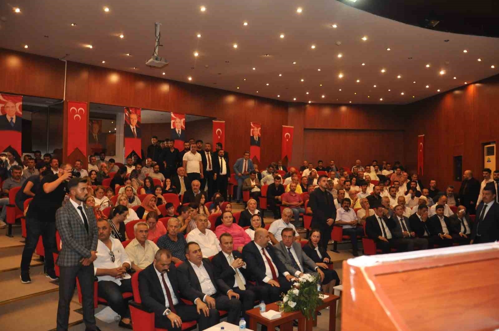 MHP'de Numan Terzi güven tazeledi