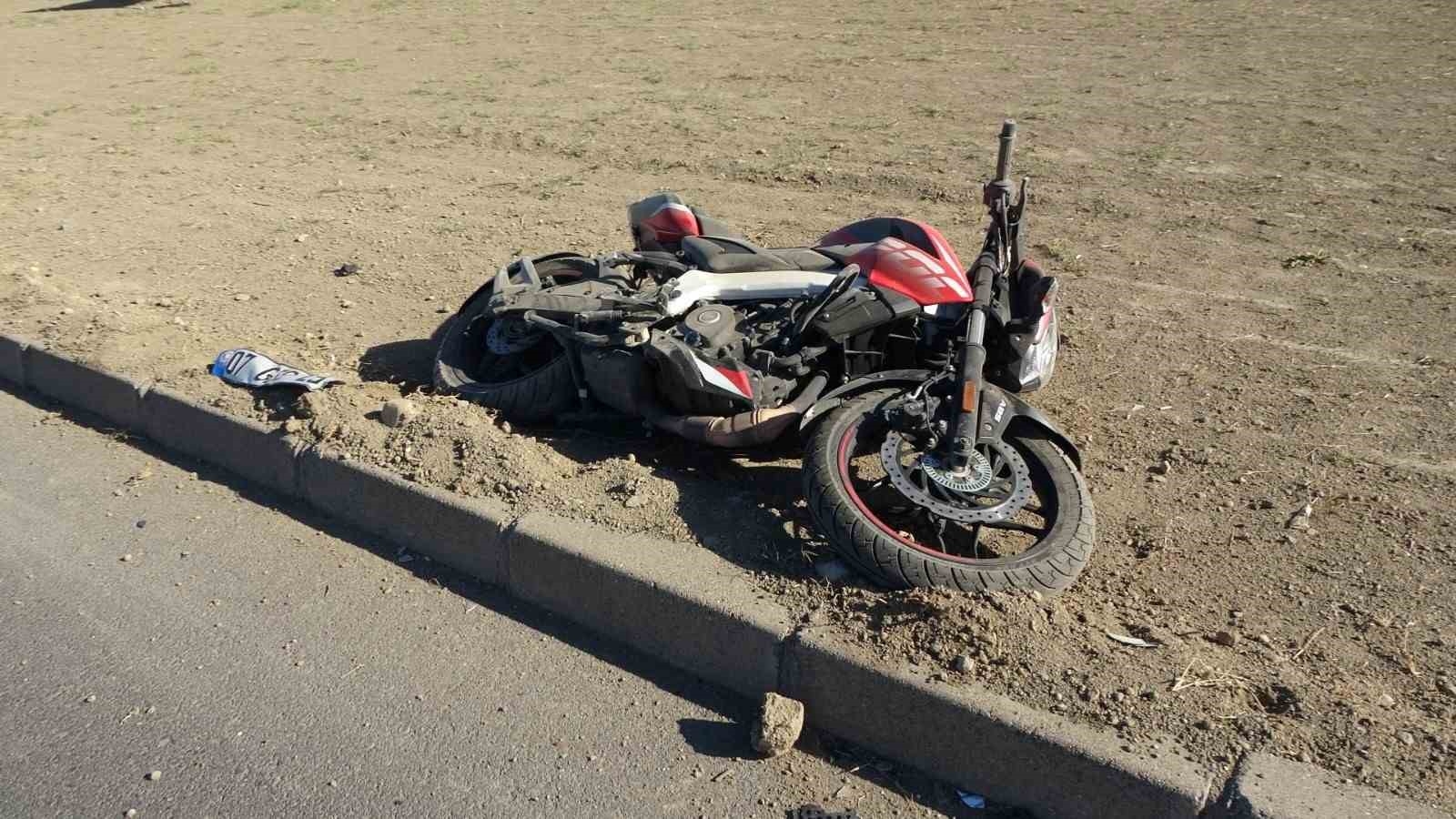 Motosiklet sürücüsünden ölümüne kırmızı ışık ihlali