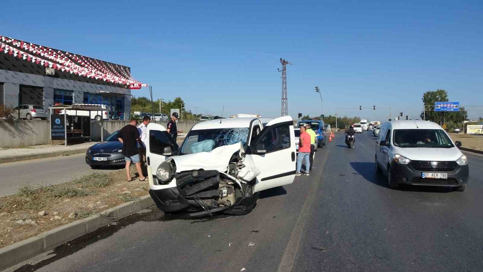 Motosiklet sürücüsünden ölümüne kırmızı ışık ihlali