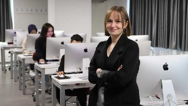 Prof. Dr. Shahmiri: Sanat ve Tasarım Fakültesi'nde öğrenci odaklı eğitim veriyoruz 