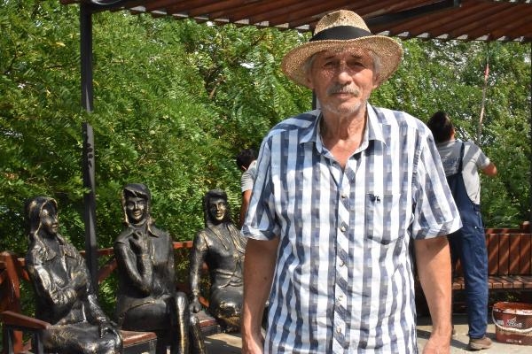 Saldırıya uğrayan 'Üç Kız' heykeli onarıldı