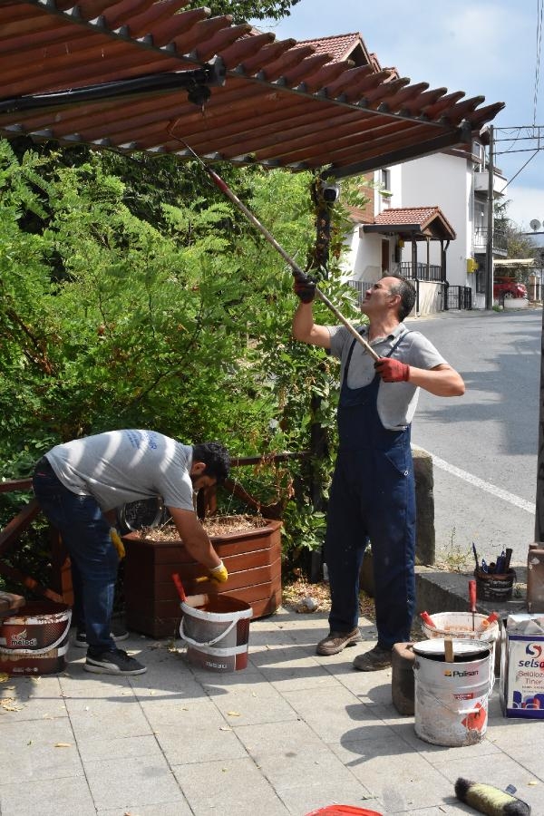 Saldırıya uğrayan 'Üç Kız' heykeli onarıldı