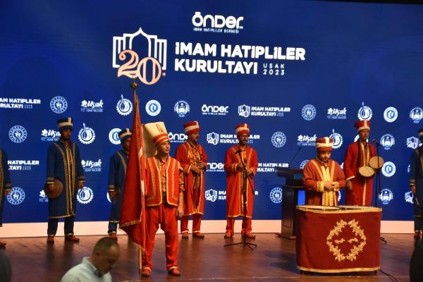 TBMM Başkanı Kurtulmuş: Nitelikli gelecek, nitelikli insanların sırtında yükselir