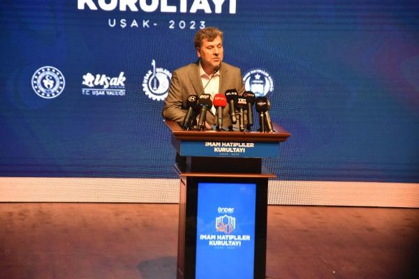 TBMM Başkanı Kurtulmuş: Nitelikli gelecek, nitelikli insanların sırtında yükselir