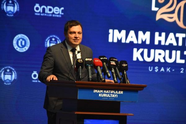 TBMM Başkanı Kurtulmuş: Nitelikli gelecek, nitelikli insanların sırtında yükselir