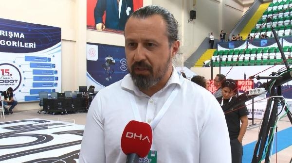 'Uluslararası MEB Robot Yarışması'nın canlı yayınını Demirören Medya Lisesi öğrencileri yaptı