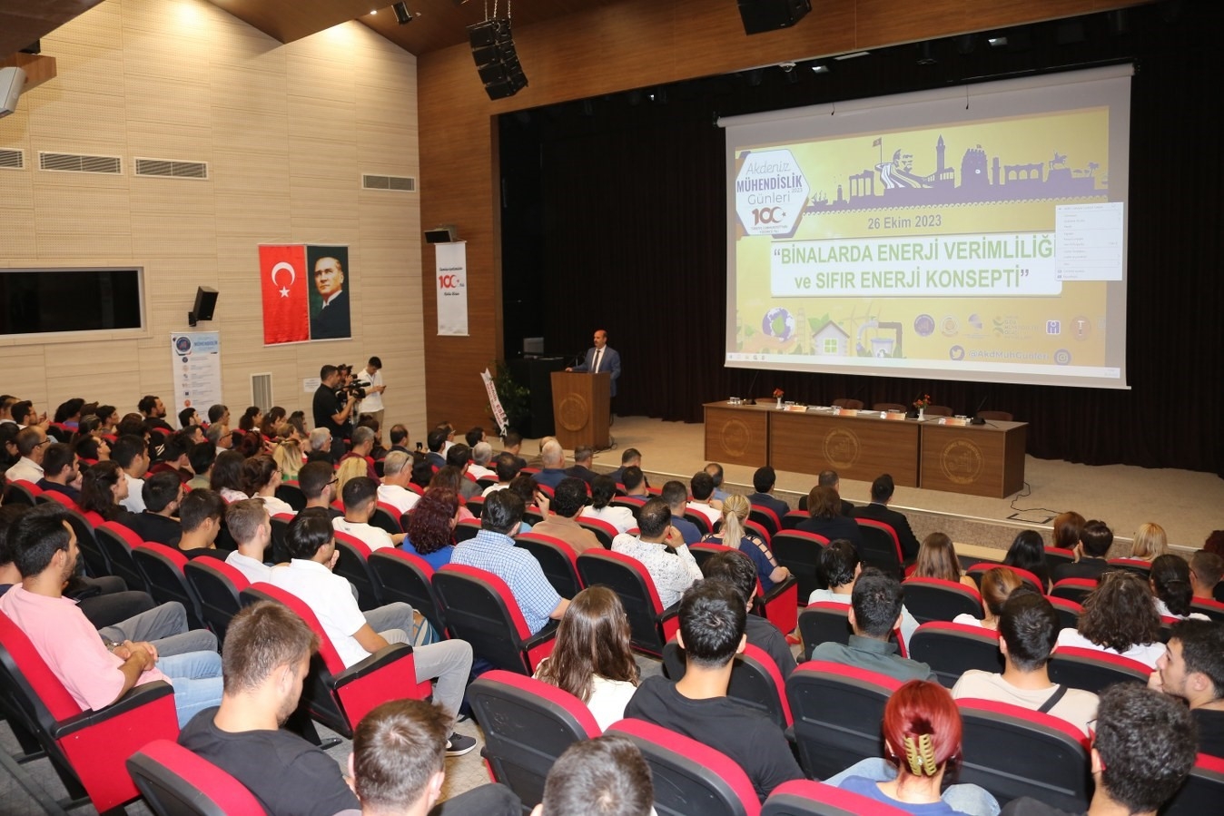 Akdeniz Üniversitesi'nde, "Binalarda Enerji Verimliliği ve Sıfır Enerji Konsepti" çalıştayı