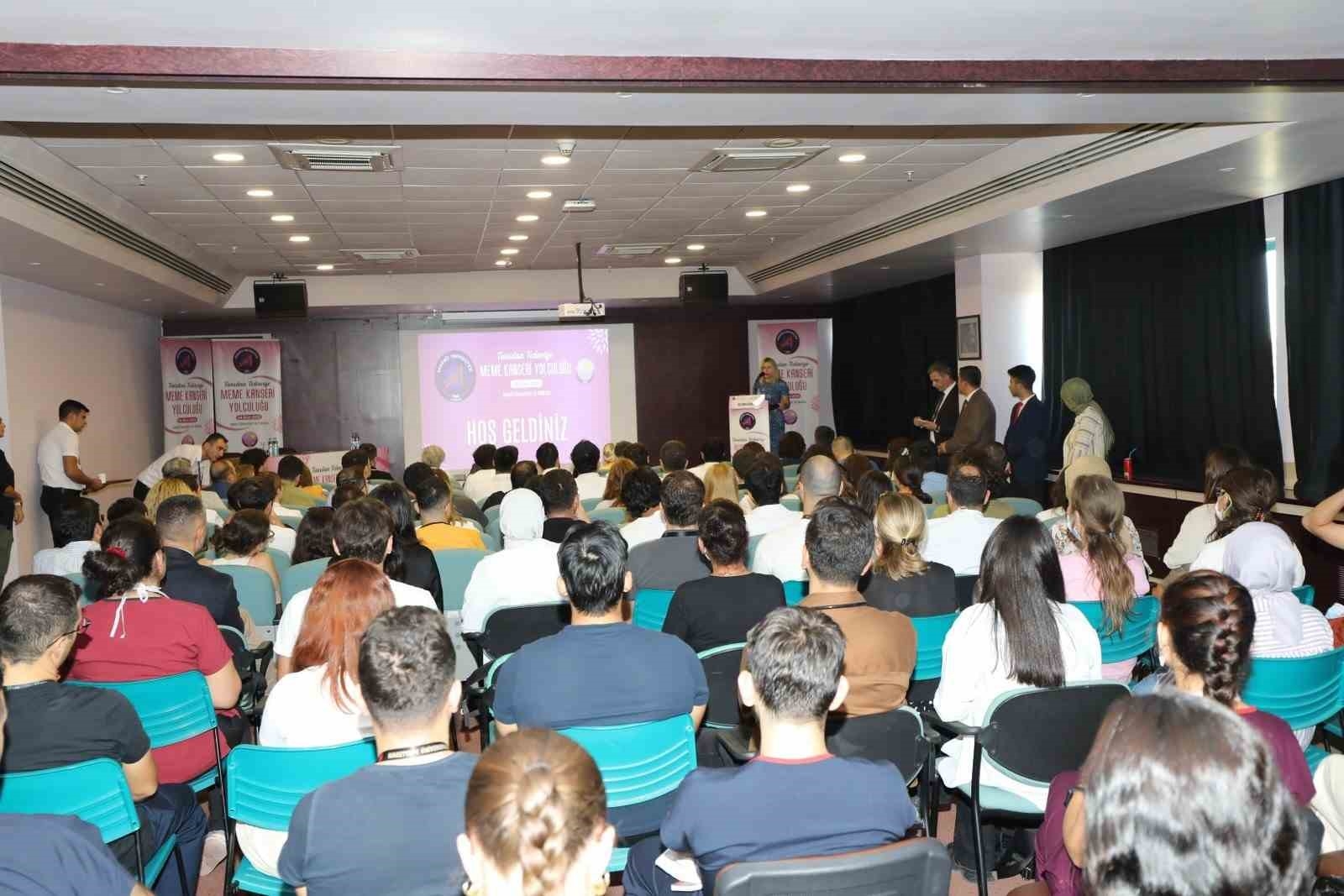 Akdeniz Üniversitesinde meme kanseri tanı ve tedavisinde yenilikler konuşuldu
