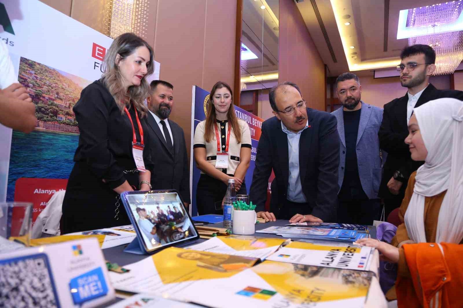 Alanya Üniversitesi, Türk Üniversiteleri Eğitim Fuarı'na katıldı