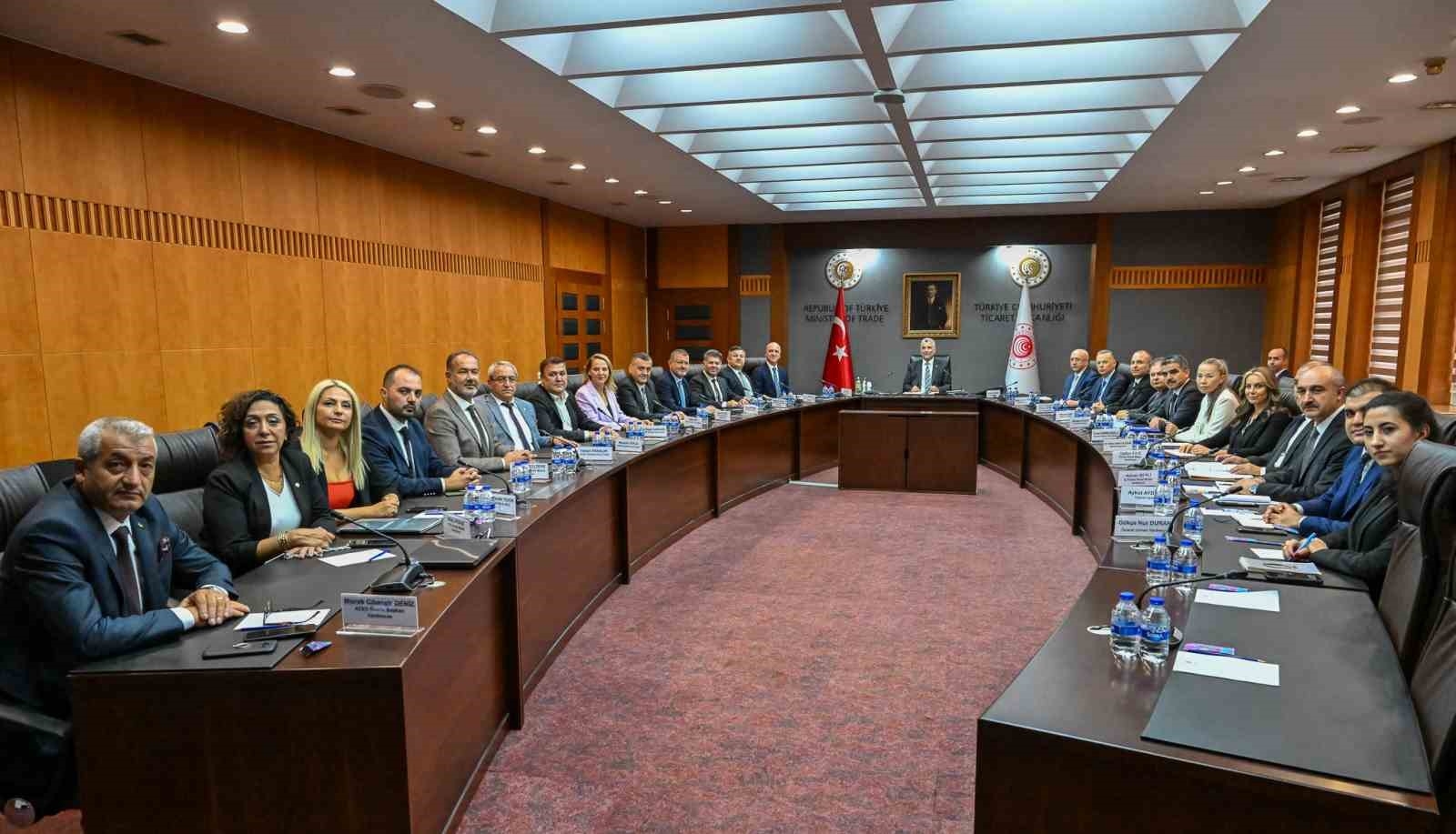Antalya iş dünyasının talepleri bakanlıklarda konuşuldu