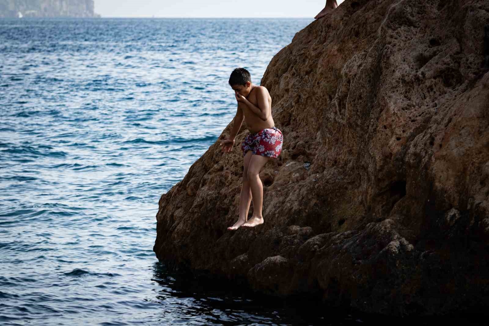 Antalya Sahilleri yazı aratmadı
