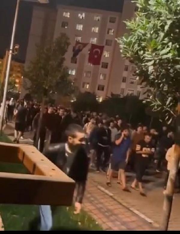 Aydın'daki asansör kazası İstanbul'da birçok KYK yurdunda protesto edildi