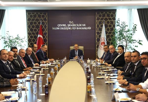 Bakan Özhaseki: Deprem bölgesinde fırsatçılara müsaade etmeyeceğiz