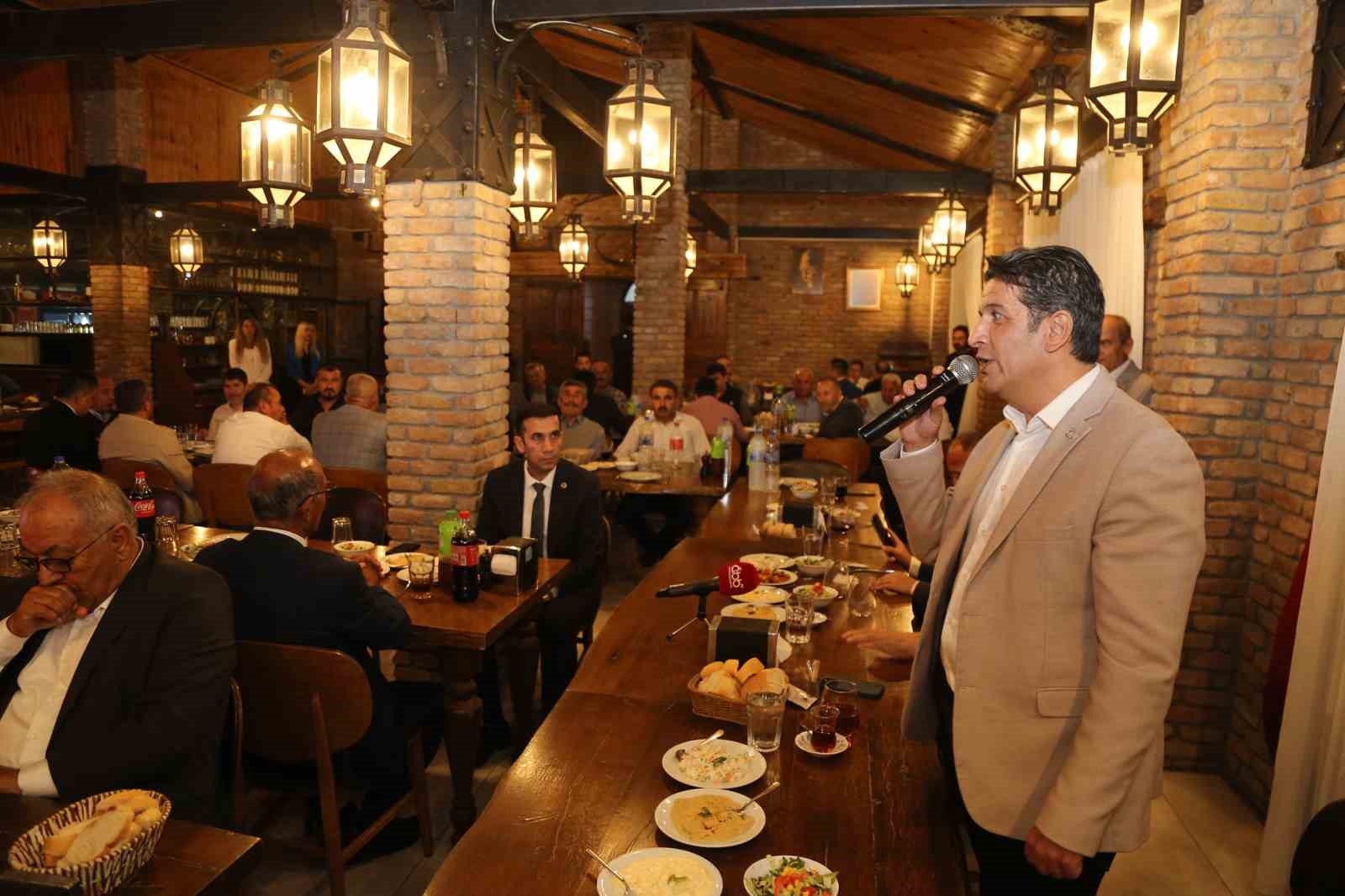 Başkan Genç, muhtarları ağırladı
