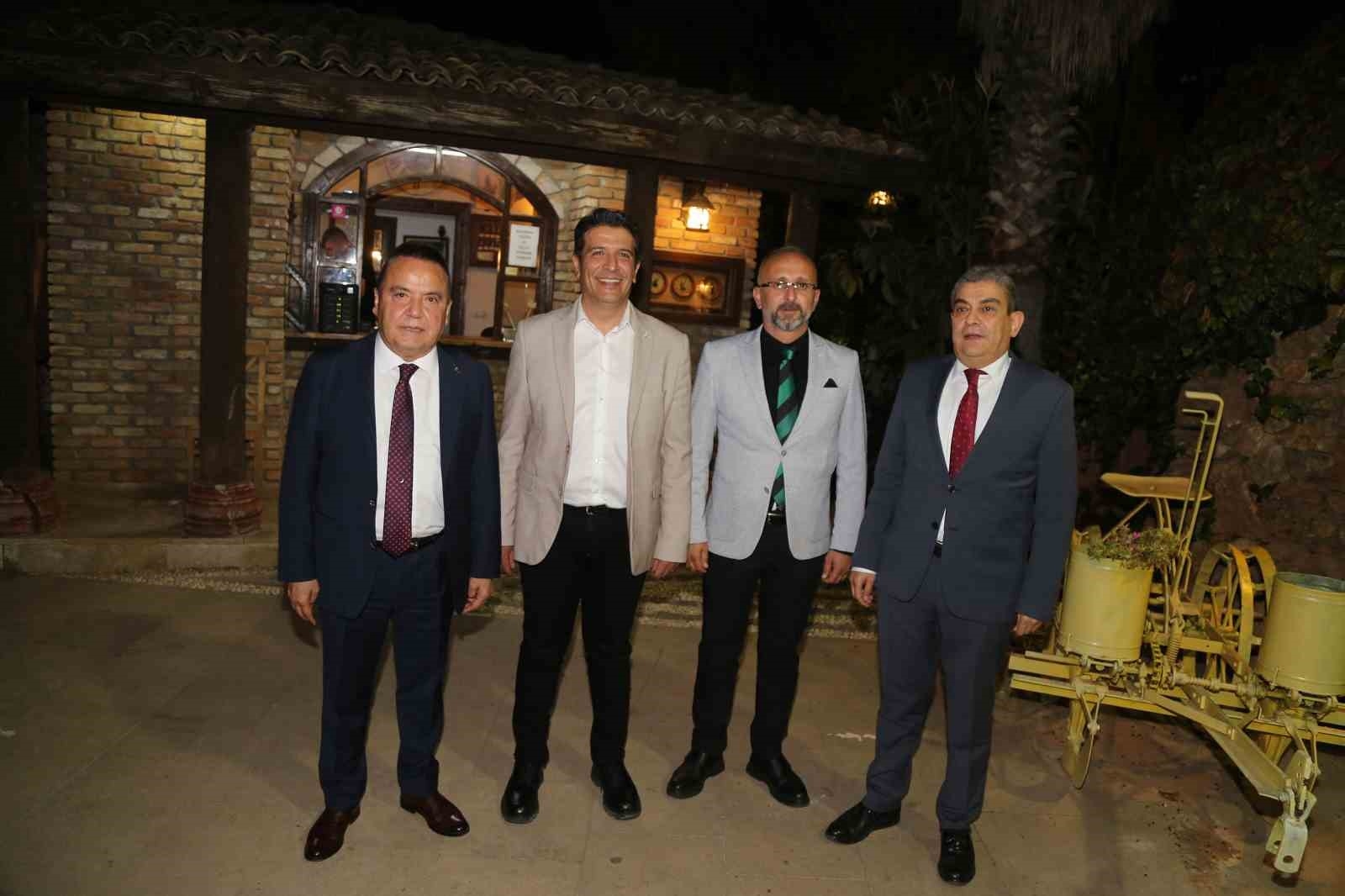 Başkan Genç, muhtarları ağırladı