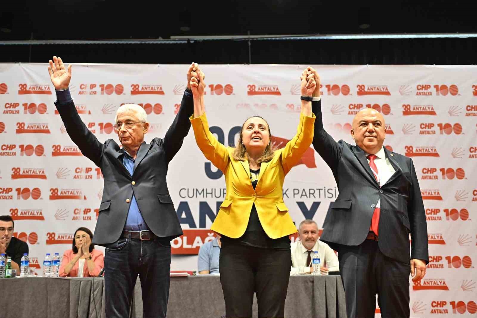 CHP Antalya'da değişim; Yeni Başkan Kamacı oldu