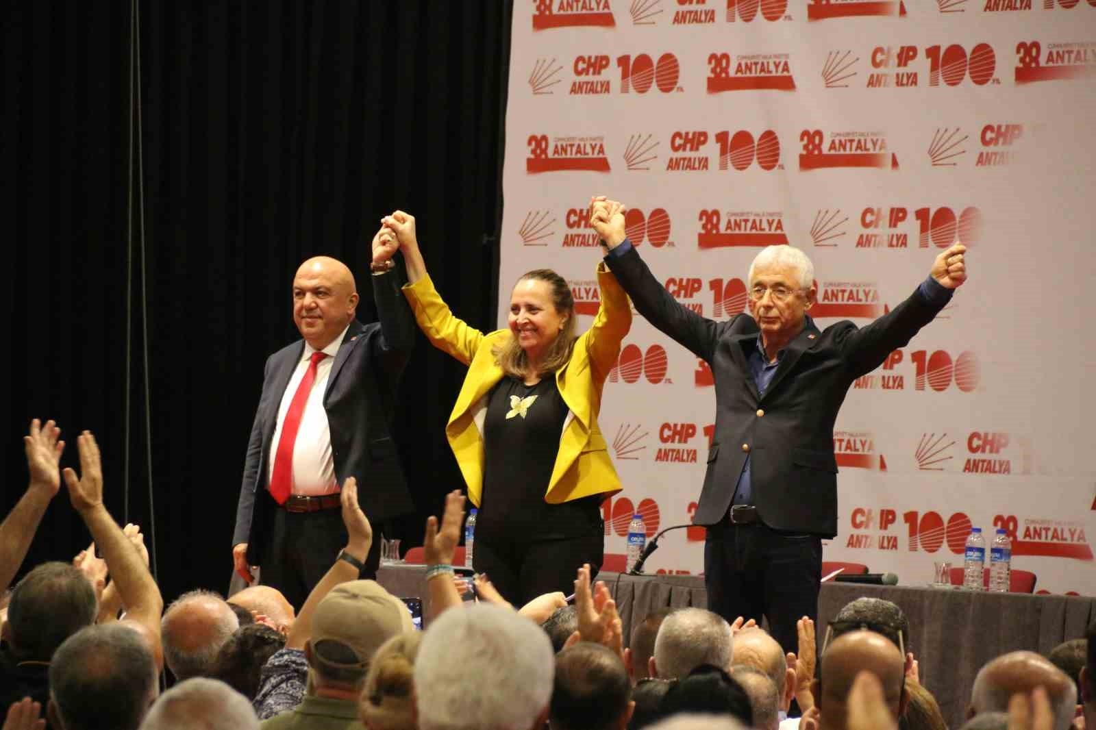 CHP Antalya'da değişim; Yeni Başkan Kamacı oldu