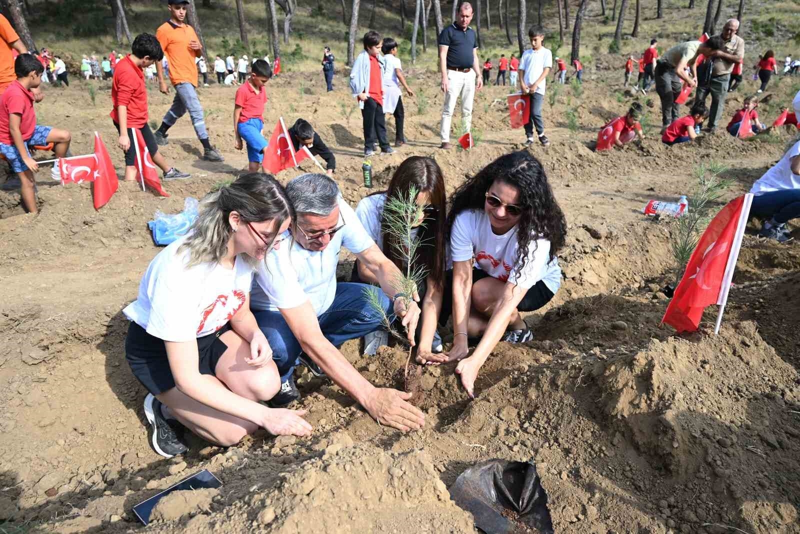 Cumhuriyet'in 100'üncü yılında 1923 fidan dikildi