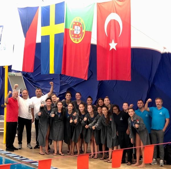 İzmir Büyükşehir Belediyesi sutopunda Final 6'da