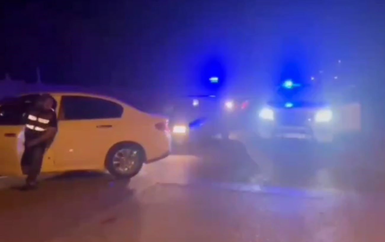 Jandarmadan hareket halindeki otomobile operasyon: 14 ruhsatsız tabanca ele geçirildi