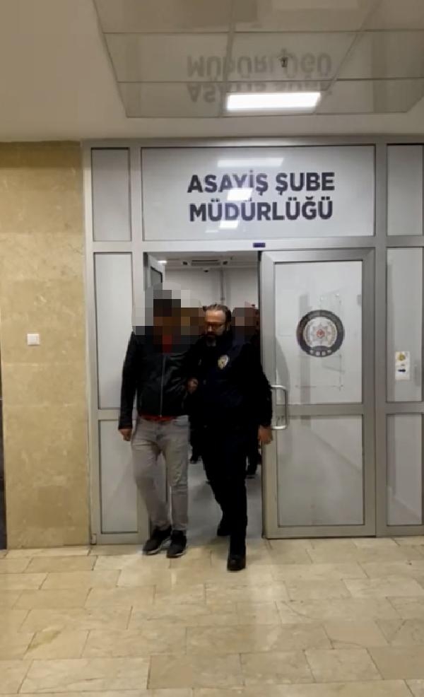 Kavga soruşturmasında, bahçeye kavanozla gömülmüş 1 kilo uyuşturucu ele geçirildi
