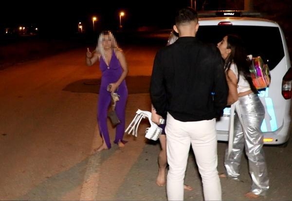 Kazadan hafif sıyrıklarla kurdular, polise zor anlar yaşattılar