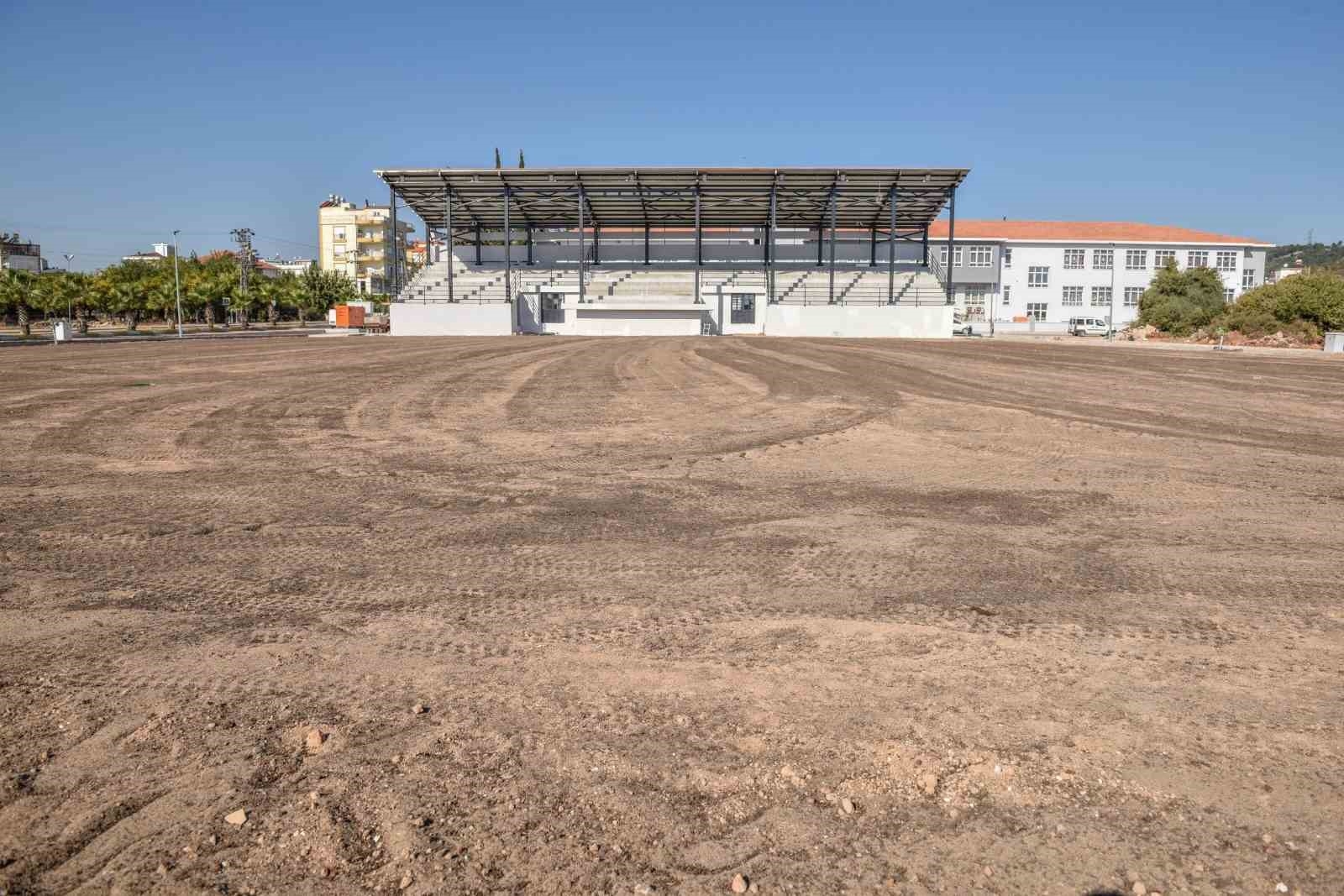 Kepez'den ata sporuna tesis desteği