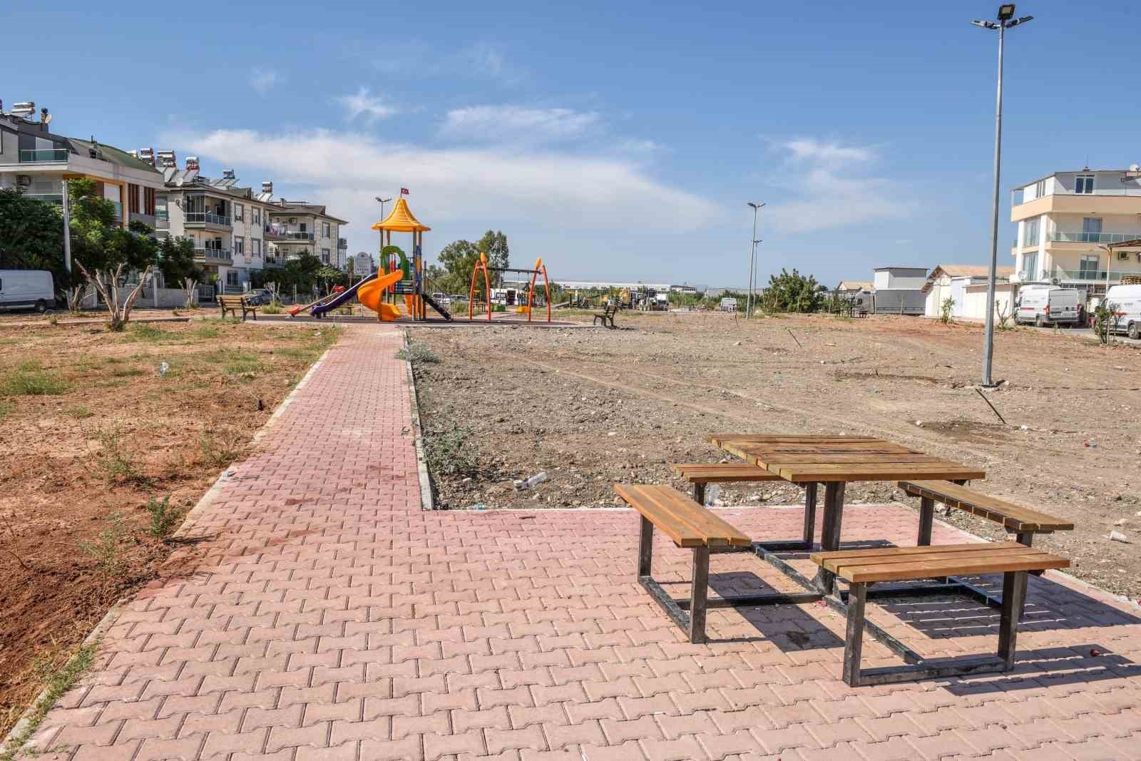Kepez'den Orta Mahalle'ye 9'uncu park
