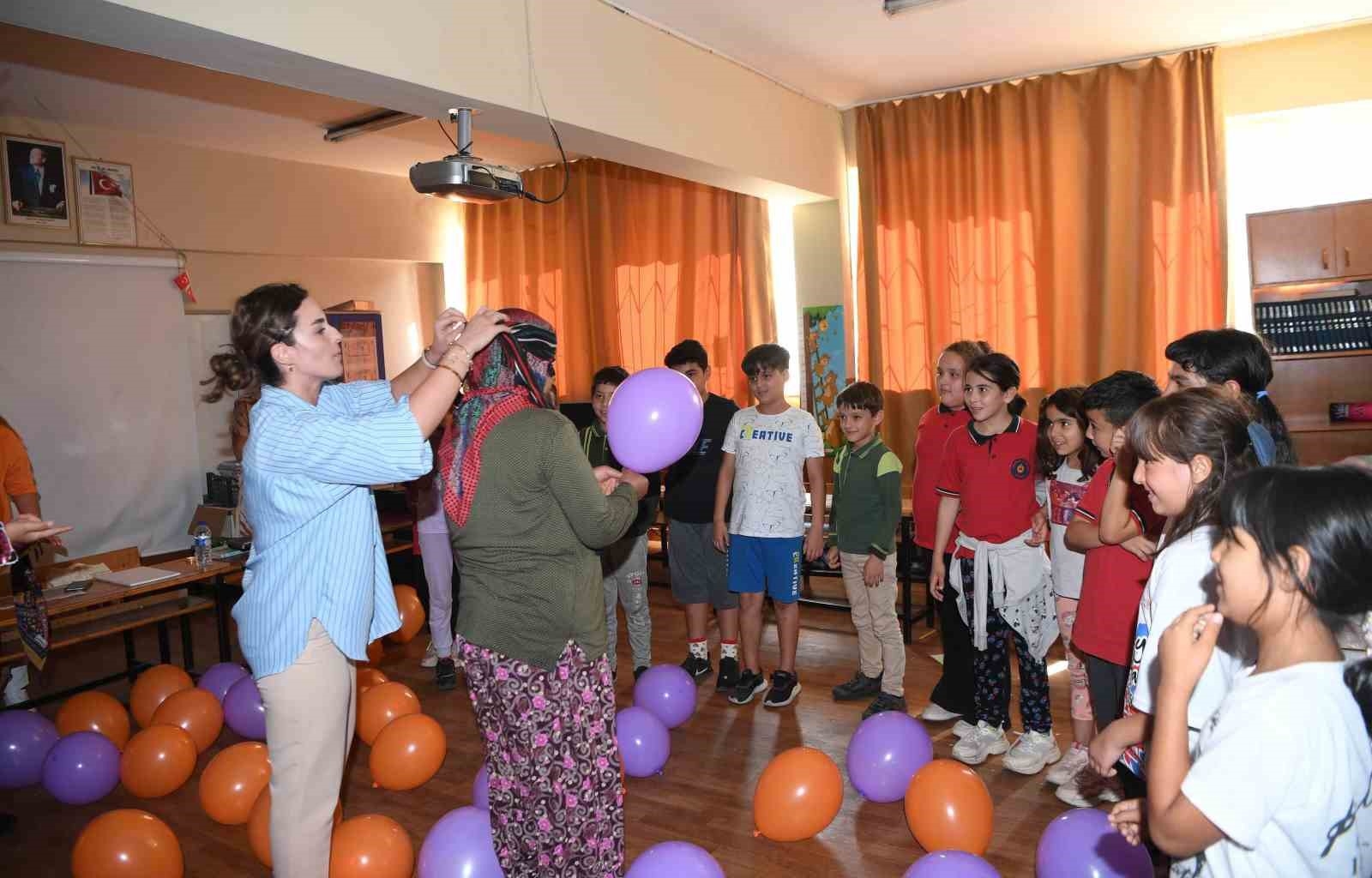Konyaaltı'nda Dünya Kız Çocukları Günü kutlandı